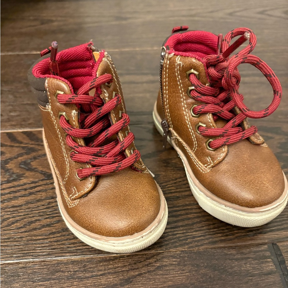 Toddler size 5 boots